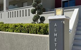 Almeta Suites